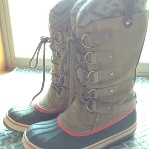 Women’s Sorel Joan of Arctic Boots- Size 7